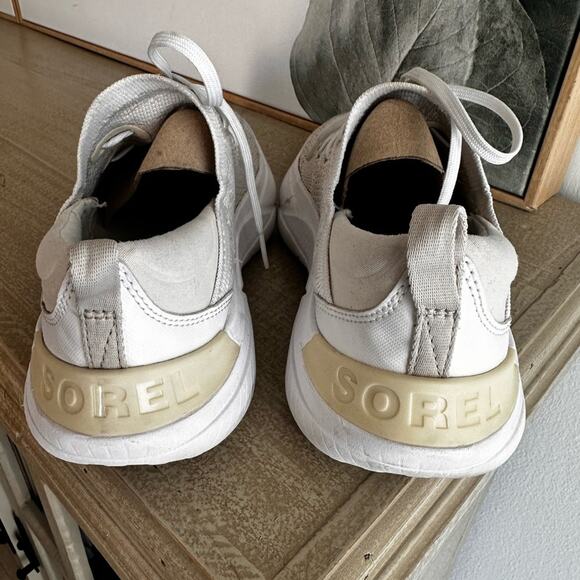 Sorel sneakers | travel shoes | light weight | running shoes | gym shoes - Picture 3 of 9